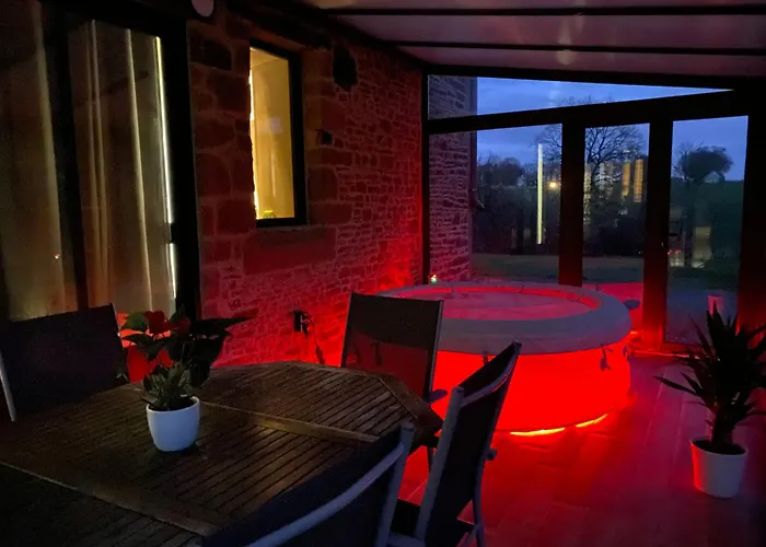 Сasa de vacaciones La Venais, *